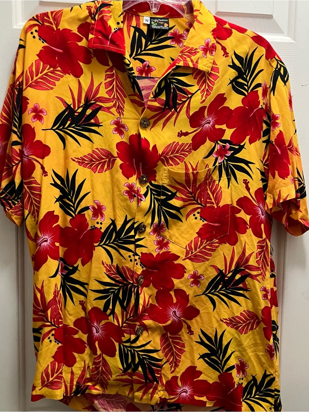 Aloha Fashion Men’s Red And Yellow Floral Hawaiian Shirt Medium
